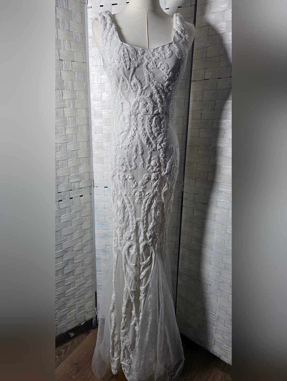 Elegant White Beaded Sleeveless Evening Gown - Picture 3 of 9